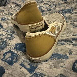 Tommy Bahama Tan and White Loafers
